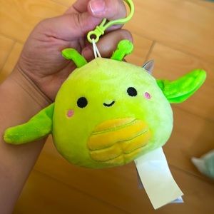(NWT) Pilar the grasshopper squishmallow clip